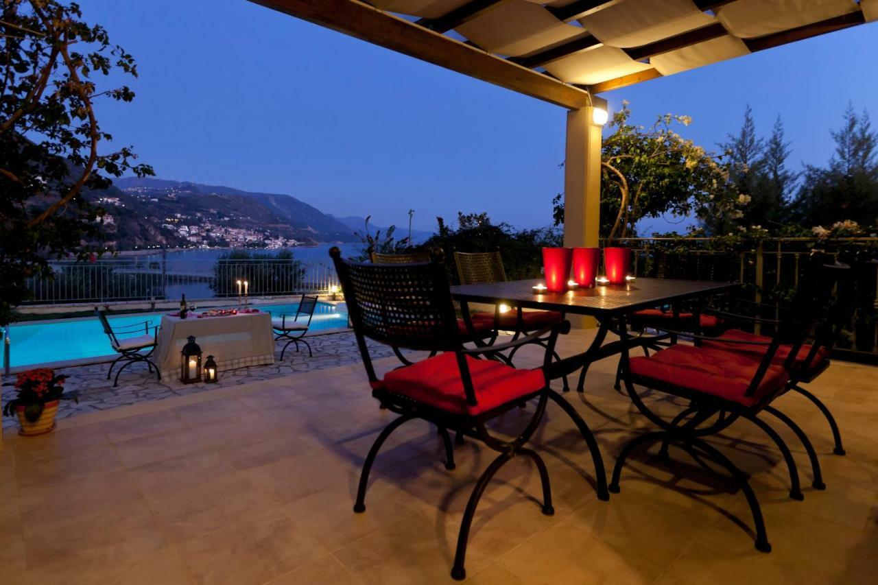 Parathalasso Villas 蒙纳斯提拉 外观 照片