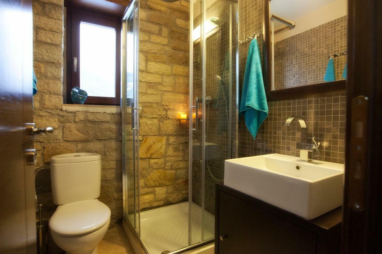 Parathalasso Villas 蒙纳斯提拉 外观 照片