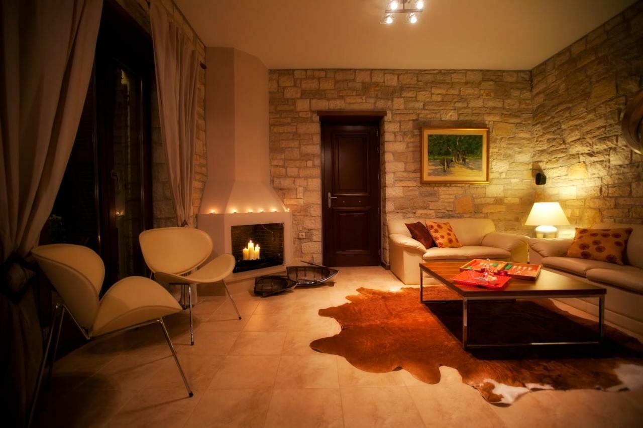 Parathalasso Villas 蒙纳斯提拉 外观 照片